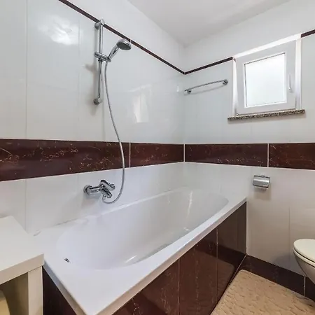 Luxury Experience In Kacana With Heated Pool And Play Station 4 Vila